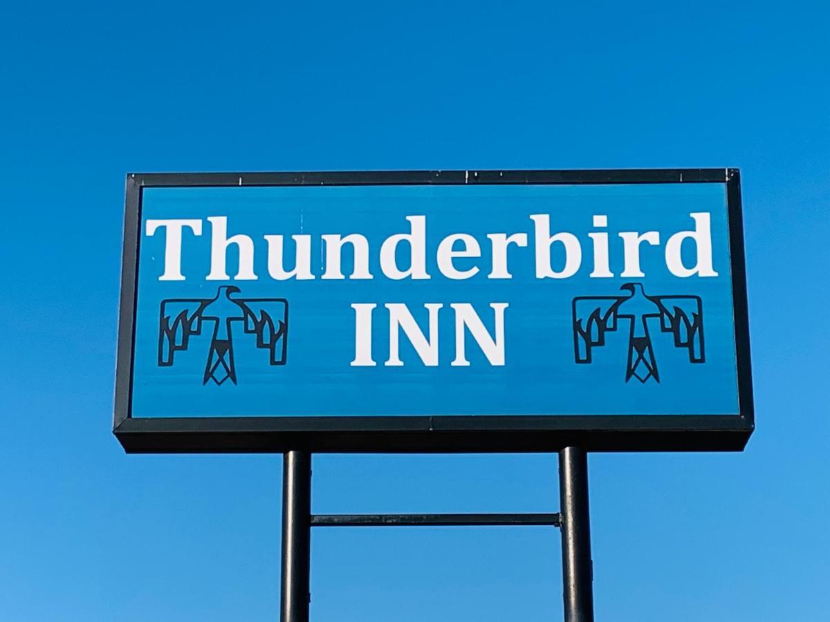 ليبرال Thunderbird Inn المظهر الخارجي الصورة